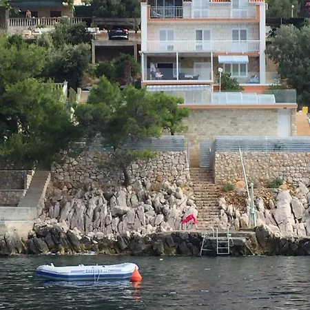 Desiree Hébergement de vacances Prižba
